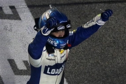 Jimmie Johnson Wins at Homestead to Win 7th Championship