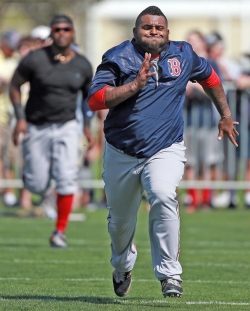 Boston Red Sox 3B Pablo Sandoval To Have Shoulder Surgery